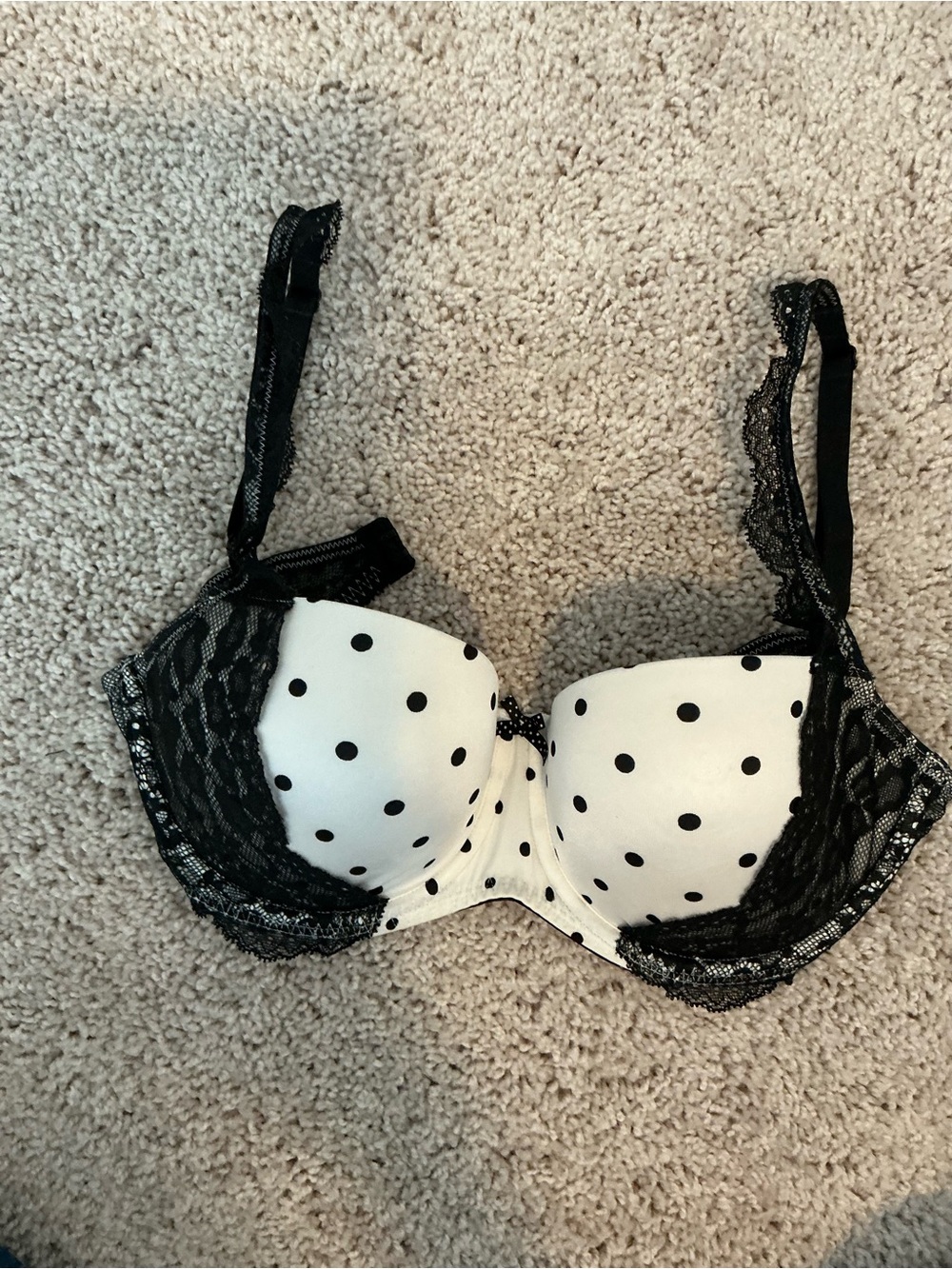 Victoria's Secret Black & White Polka Dot Lace Underwire Bra